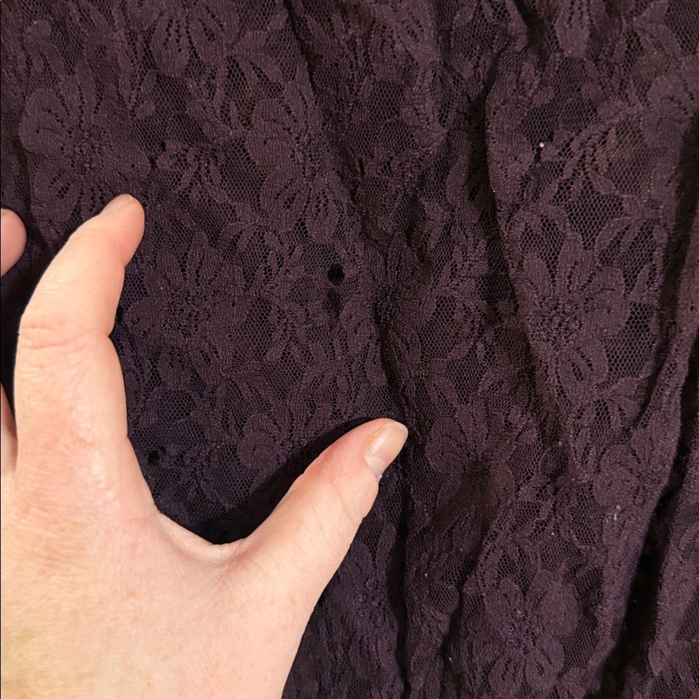Vanity Deep Purple Lace Top - Picture 5 of 5